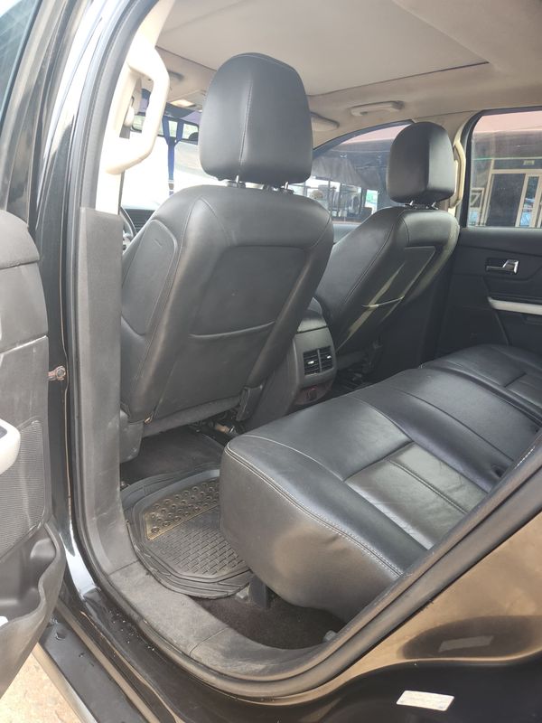 Thumbnail 7 of 2012 Ford Edge